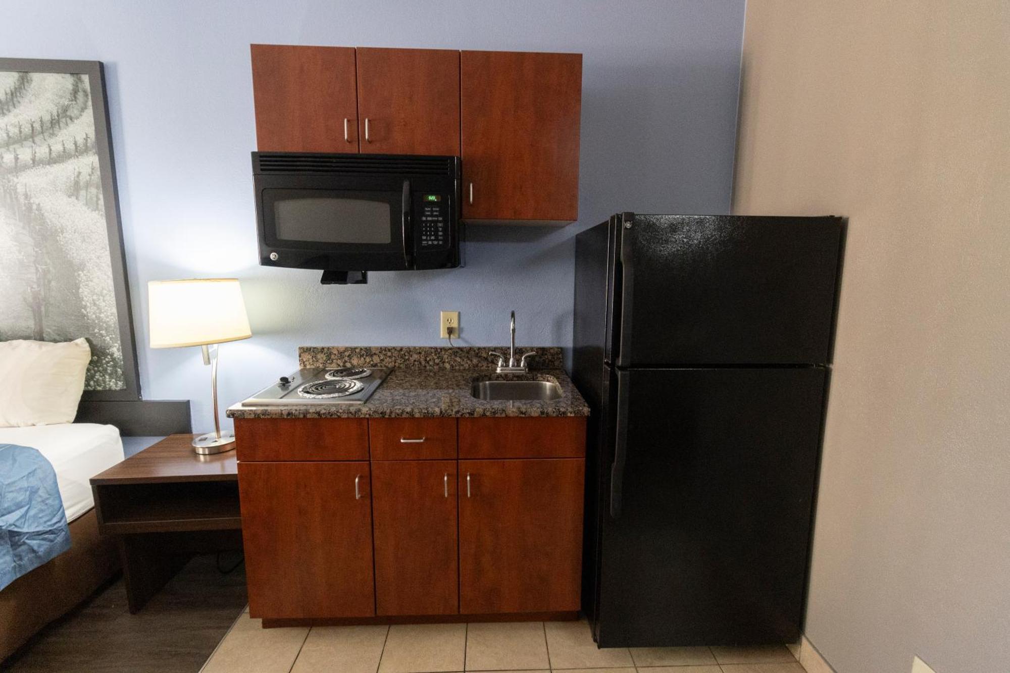Hotel Super 8 By Wyndham Smithfield-selma