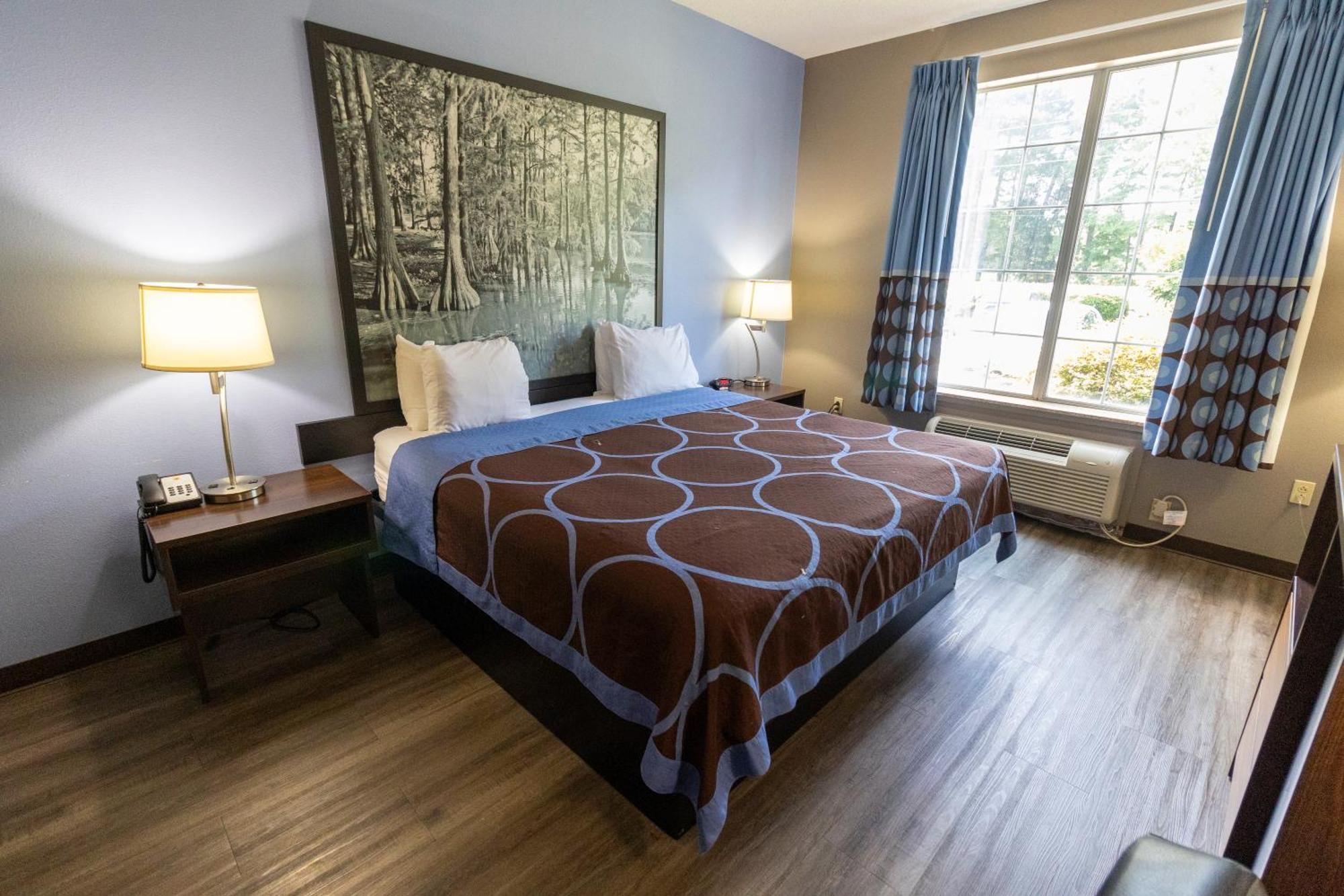 Super 8 By Wyndham Smithfield-selma Hotel 2*