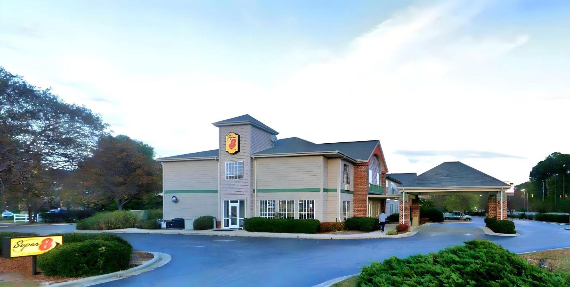 Super 8 By Wyndham Smithfield-selma Hotel