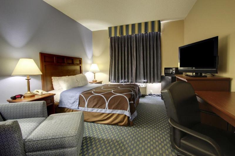 Hotel Super 8 By Wyndham Smithfield-selma 2*